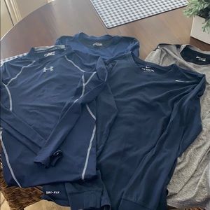 Men’s 4 pack size small long sleeves